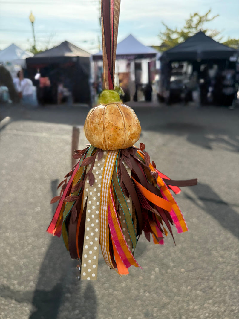 Pumpkintassel